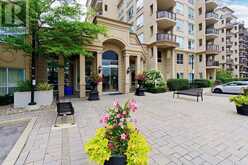 106 - 8 MAISON PARC COURT Vaughan 