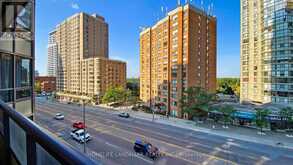 429 - 500 DORIS AVENUE Toronto