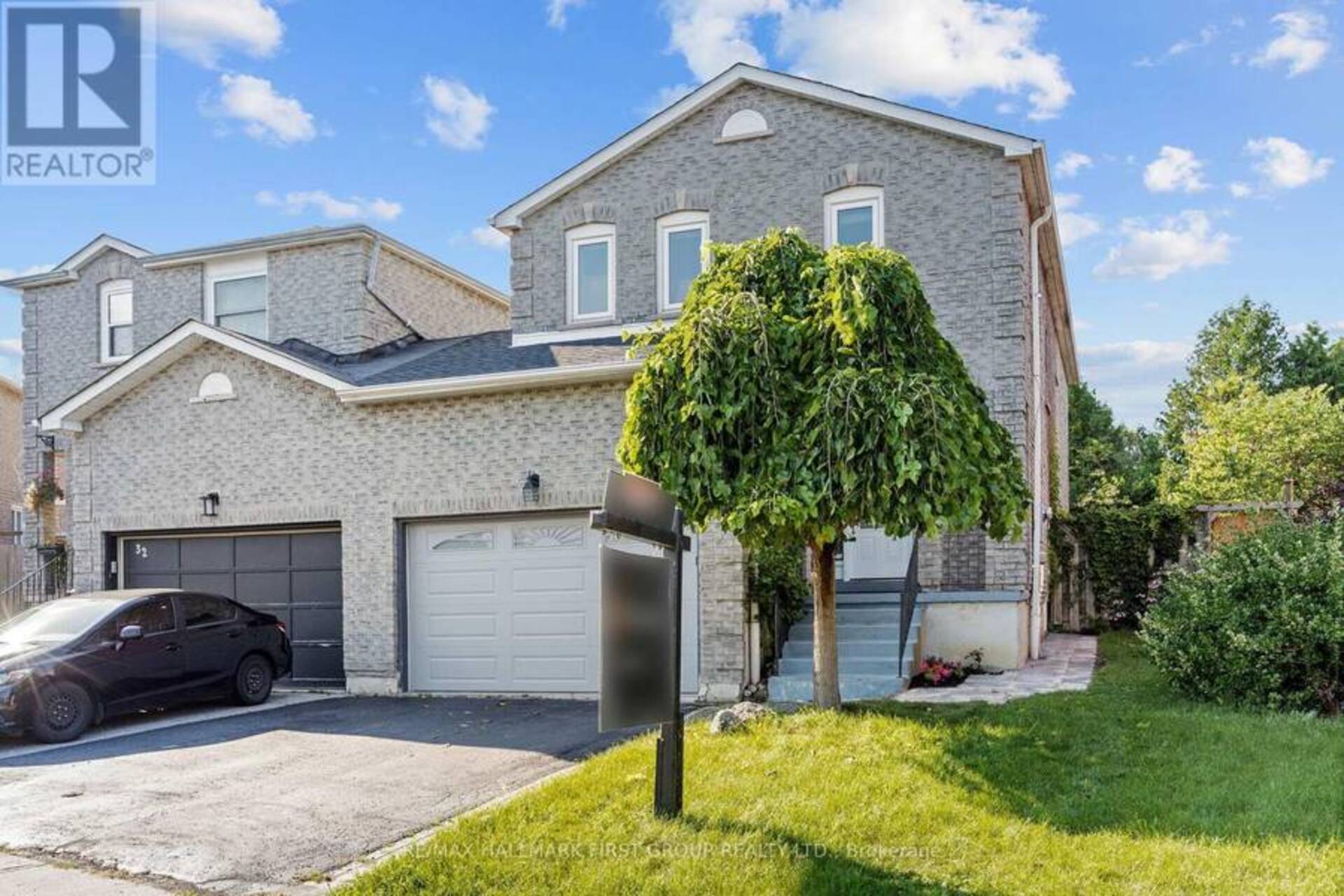 30 LEACH DRIVE Ajax 