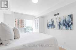 701 - 5229 DUNDAS STREET W Toronto