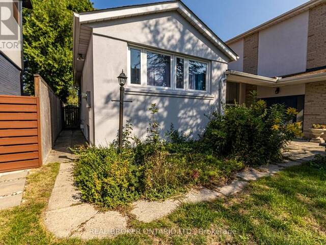 UPPER - 3 YEWFIELD CRESCENT Toronto Ontario