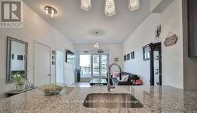 913 - 30 SHORE BREEZE DRIVE Toronto 