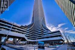 913 - 30 SHORE BREEZE DRIVE Toronto