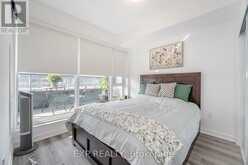 813 - 100 EAGLE ROCK WAY Vaughan