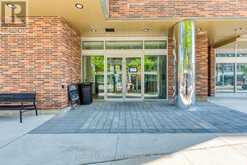 428 - 1787 ST. CLAIR AVENUE W Toronto