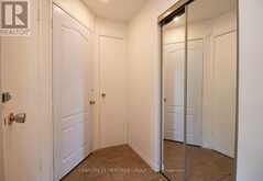 27 GLENSTROKE DRIVE S Toronto