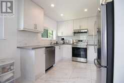 27 GLENSTROKE DRIVE S Toronto