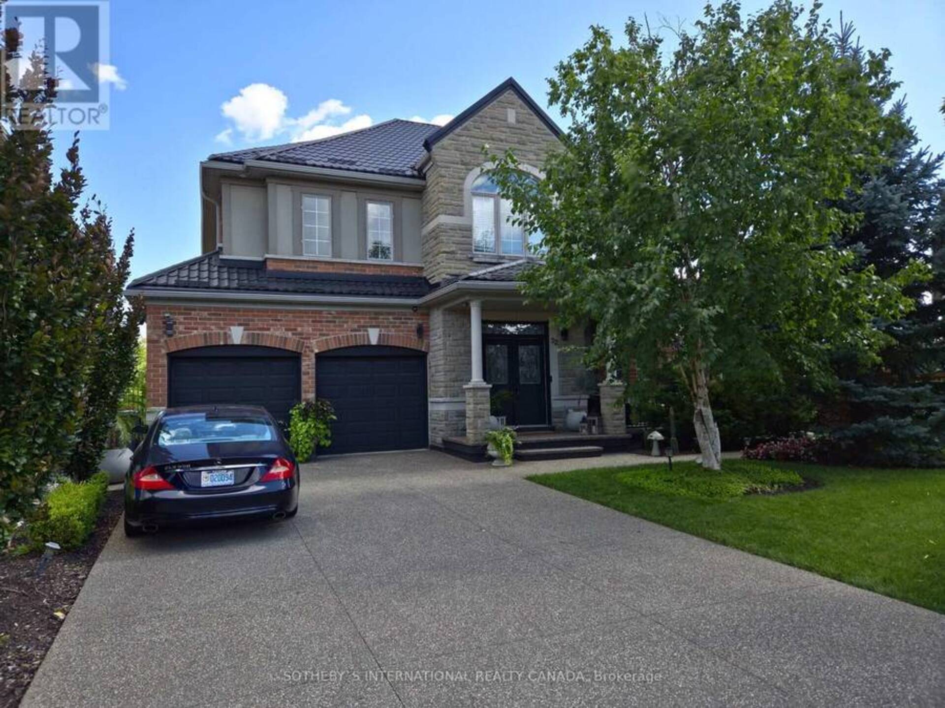 22 PRADA COURT Brampton 