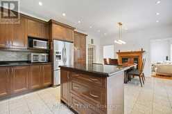 212 19TH AVENUE Richmond Hill 