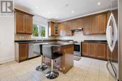 212 19TH AVENUE Richmond Hill