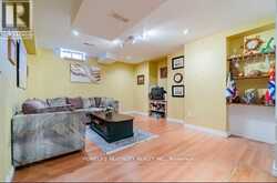 34 FEATHER REED WAY Brampton