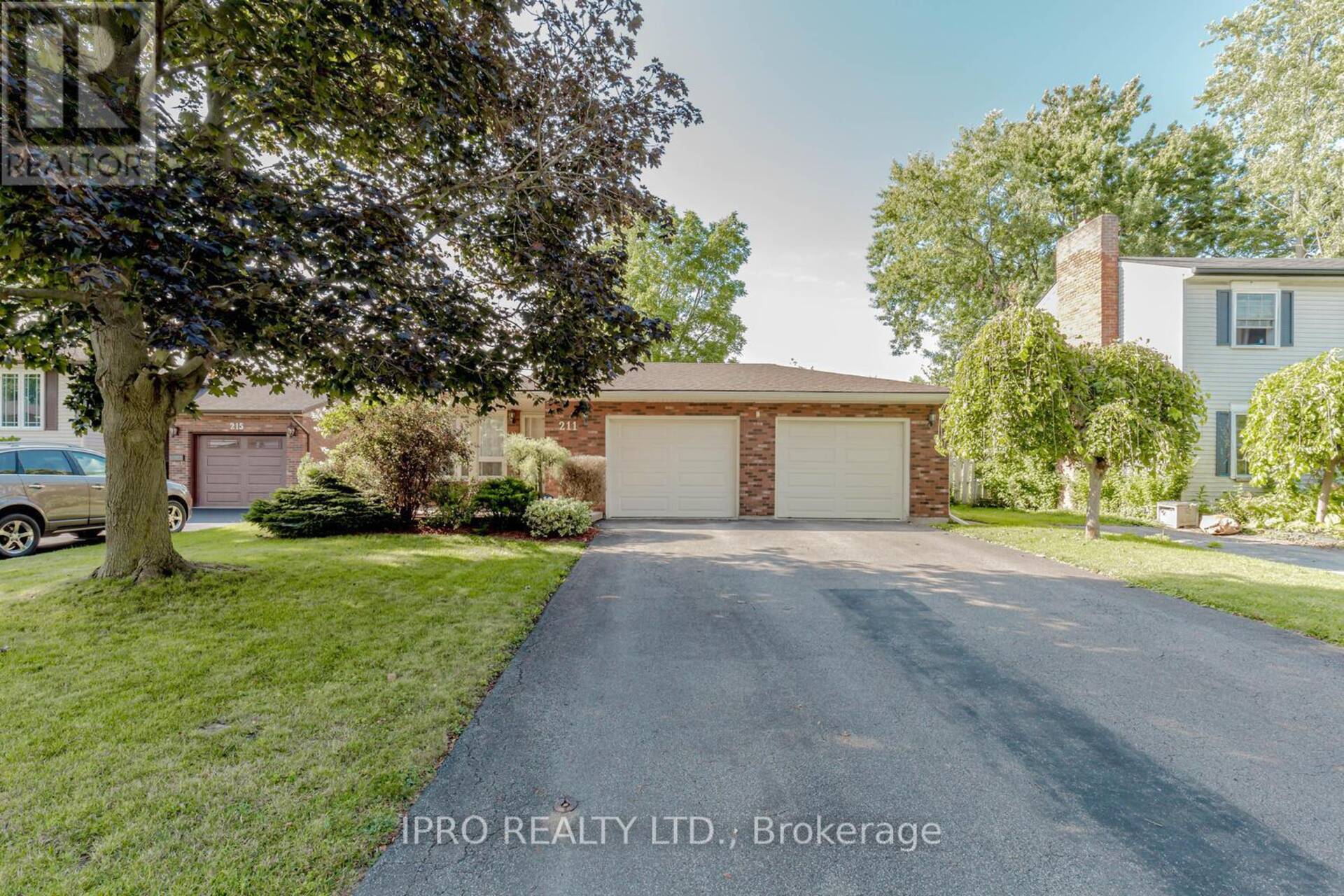 211 LEASIDE DRIVE Welland