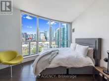 2201 - 218 QUEENS QUAY W Toronto