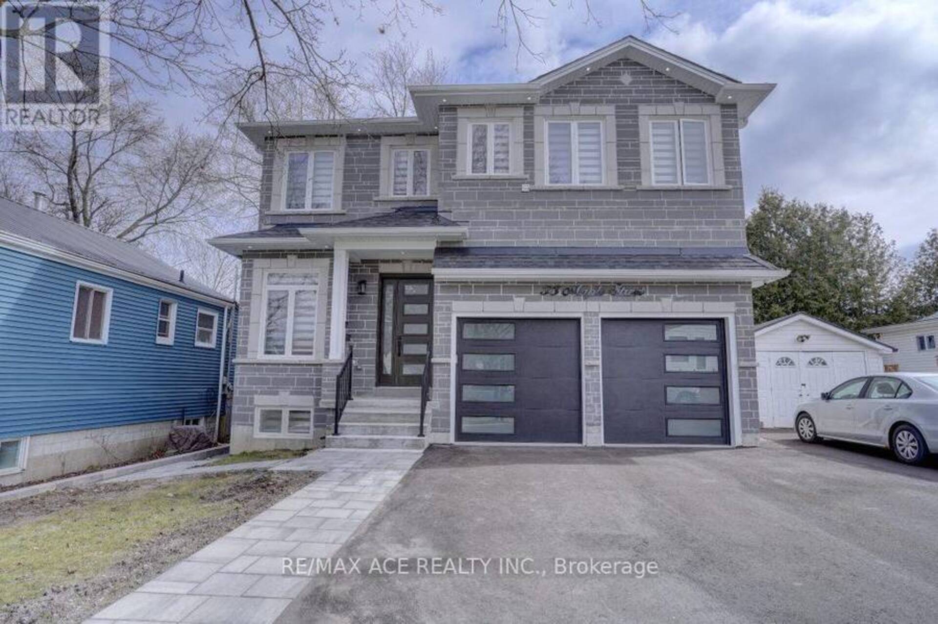 33 MAPLE STREET Ajax 