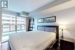 1111 - 736 SPADINA AVENUE Toronto