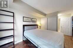 1111 - 736 SPADINA AVENUE Toronto