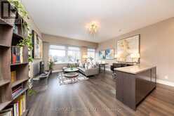 421 - 111 ST CLAIR AVENUE W Toronto