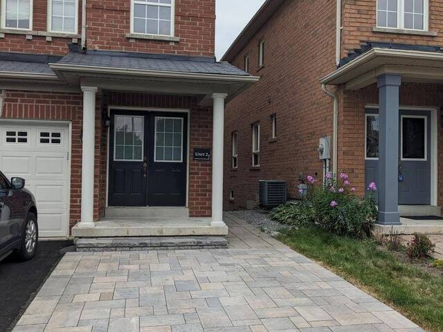 98 FOUR SEASONS CRESCENT Newmarket  Ontario