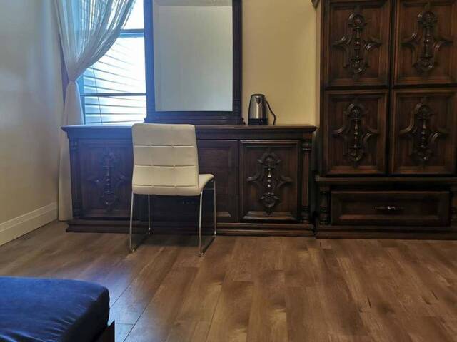 2FL 1BR - 44 ROBINSON STREET Toronto Ontario