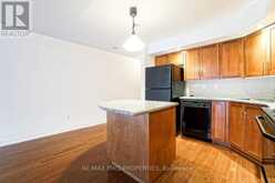 401 - 270 WELLINGTON STREET W Toronto