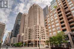 1602 - 909 BAY STREET Toronto