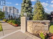 604 - 7 TOWNSGATE DRIVE Vaughan 