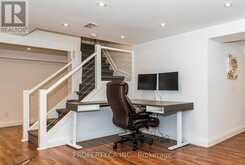 72 SIR RAYMOND DRIVE Toronto 