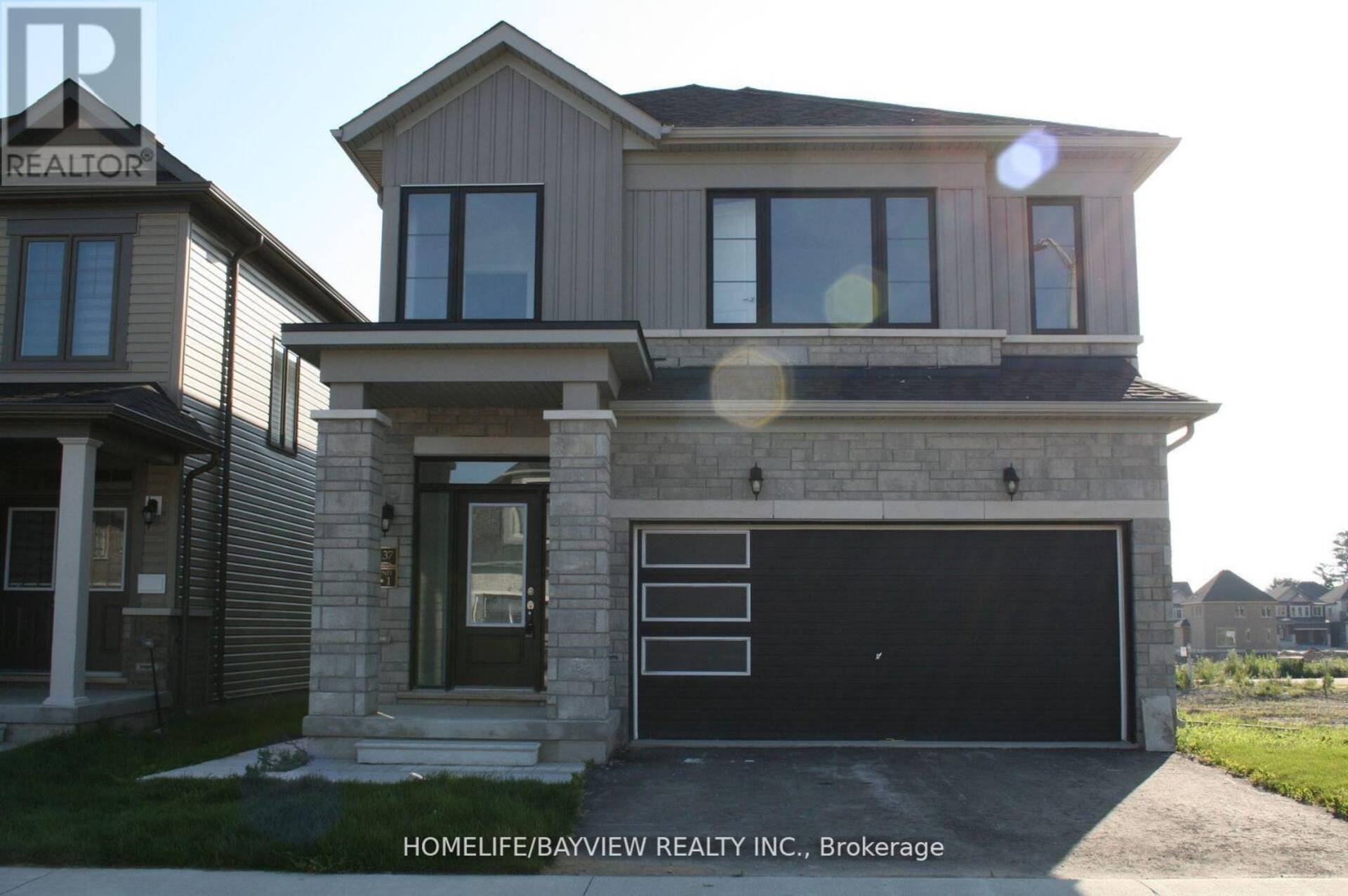 137 TERRY FOX DRIVE Barrie