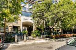 902 - 21 CARLTON STREET Toronto