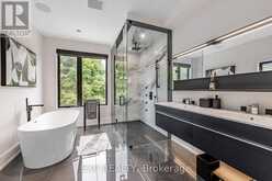 1503 PEMBROKE DRIVE Oakville 