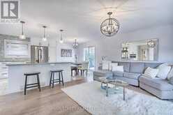 1 HILLAVON DRIVE S Toronto