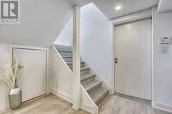 1 HILLAVON DRIVE S Toronto