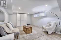 1 HILLAVON DRIVE S Toronto