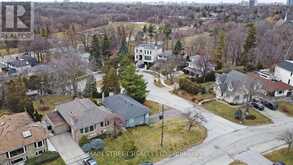 1 HILLAVON DRIVE S Toronto