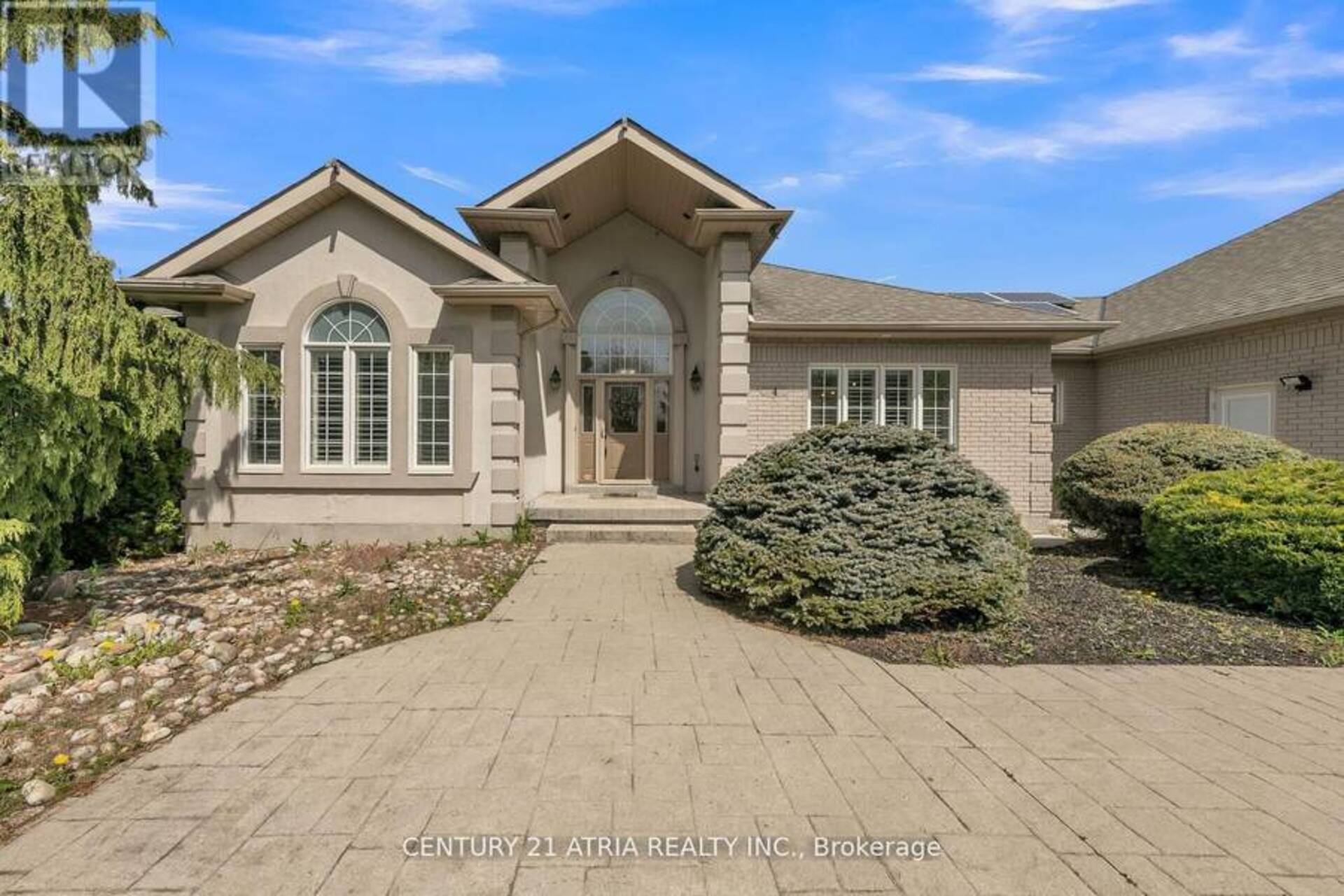 4 MAPLEHYRN AVENUE East Gwillimbury 