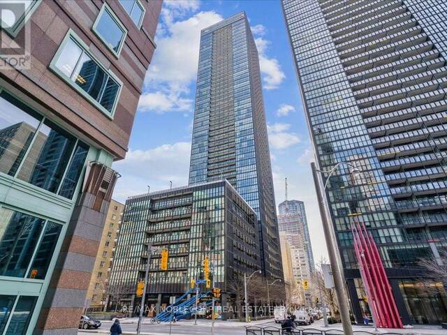 4211 - 101 CHARLES STREET E Toronto Ontario