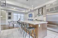 9392 BAYVIEW AVENUE Richmond Hill 