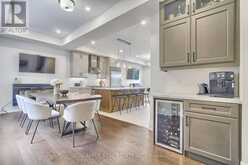 9392 BAYVIEW AVENUE Richmond Hill 