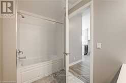 417 - 102 GROVEWOOD COMMON Oakville