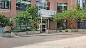 810 - 7 CARLTON STREET Toronto