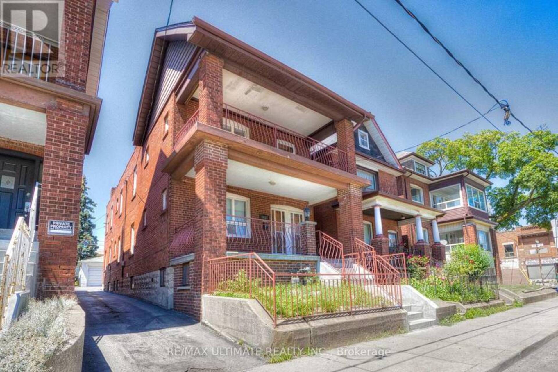 1652 DUFFERIN STREET Toronto