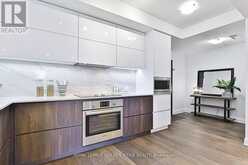 407 - 151 AVENUE ROAD Toronto