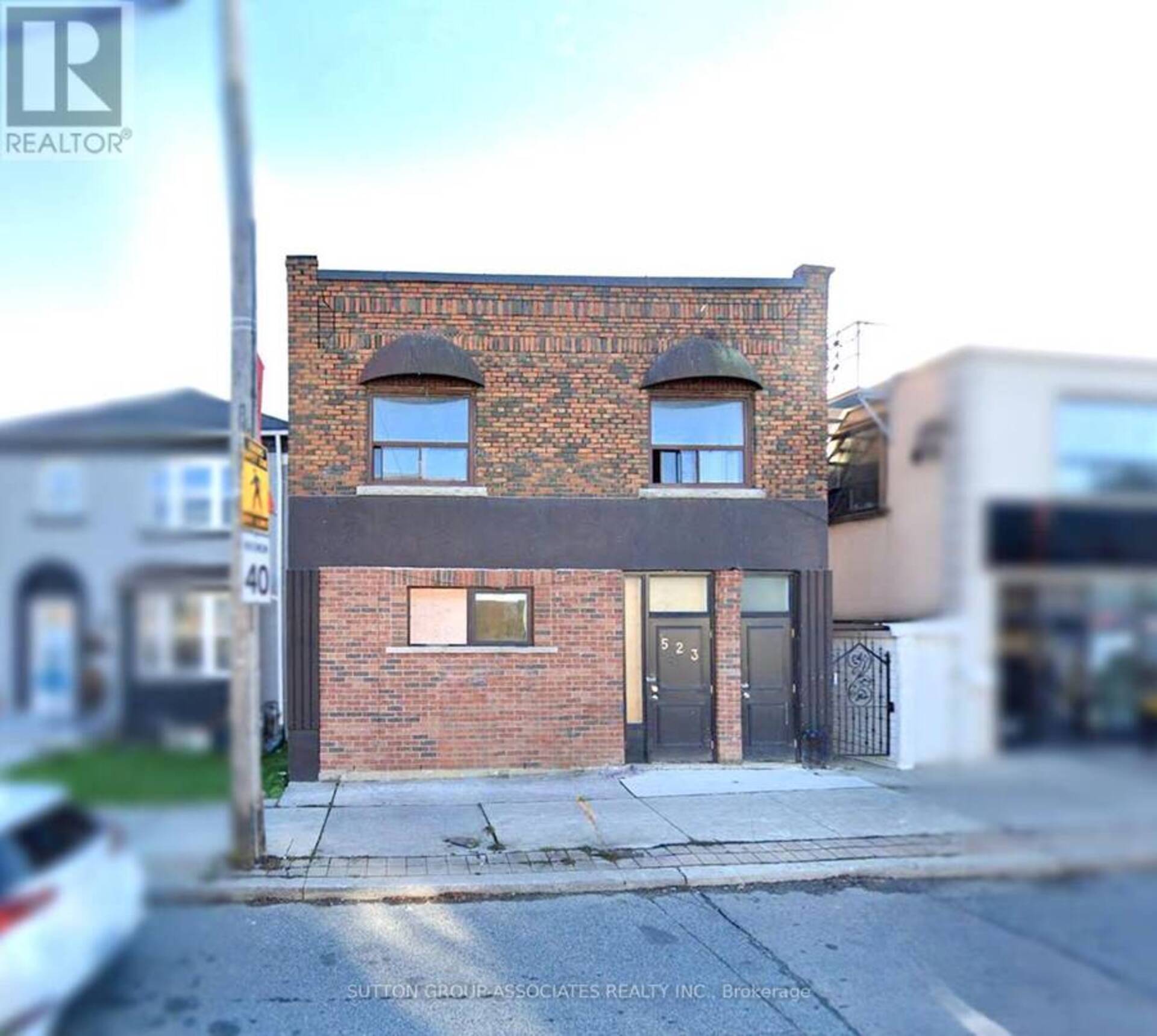 525 ROGERS ROAD Toronto