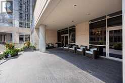 1006 - 763 BAY STREET Toronto