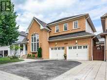 1352 LANGLEY CIRCLE Oshawa 