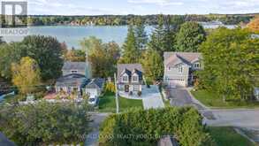 22 WINDSOR DRIVE N Whitchurch-Stouffville