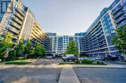 202 - 372 HIGHWAY 7 ROAD E Richmond Hill 