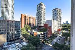 1009 - 43 EGLINTON AVENUE E Toronto