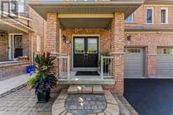 31 NEUCHATEL AVENUE Vaughan 