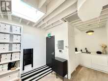 2ND FL - 689 ST CLAIR AVENUE W Toronto